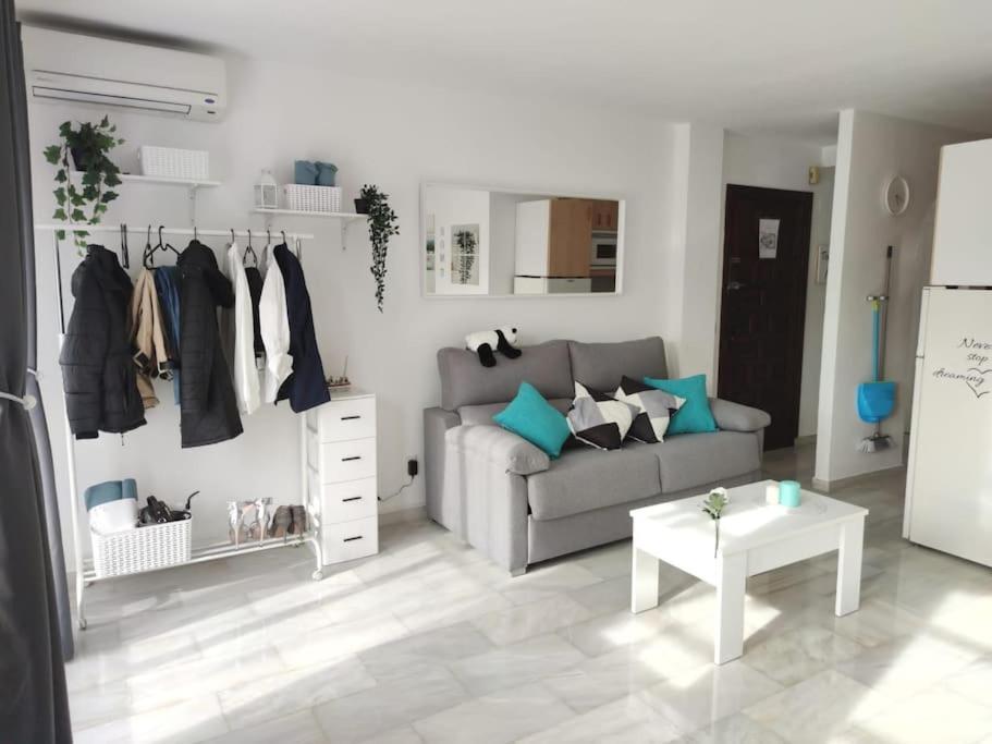 Apartamento Maika Benalsun Pueblo Evita Benalmadena Exterior photo