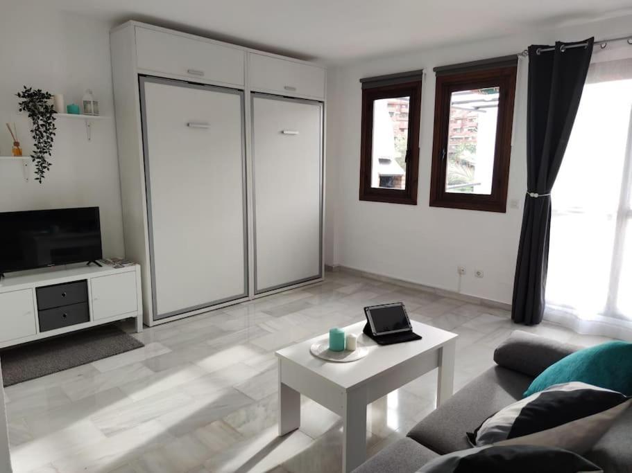 Apartamento Maika Benalsun Pueblo Evita Benalmadena Exterior photo